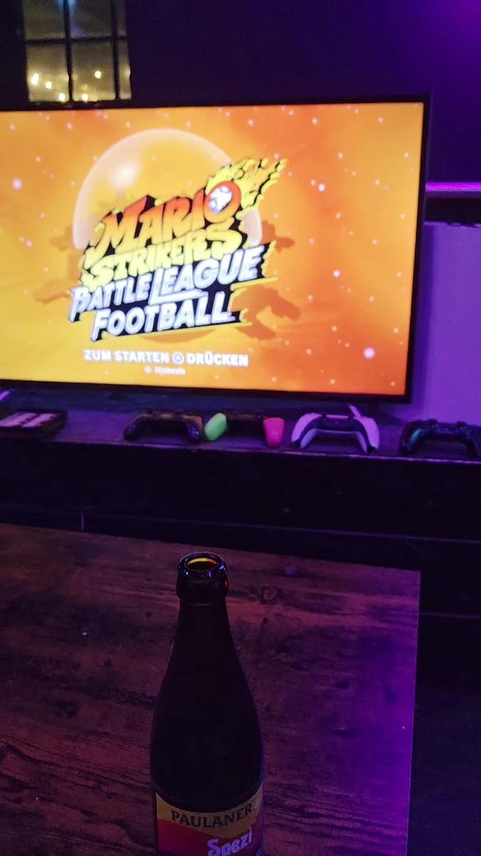 DAS CLUTCH - Gaming Bar & Social Space – Bar in Fellbach, Baden-Württemberg