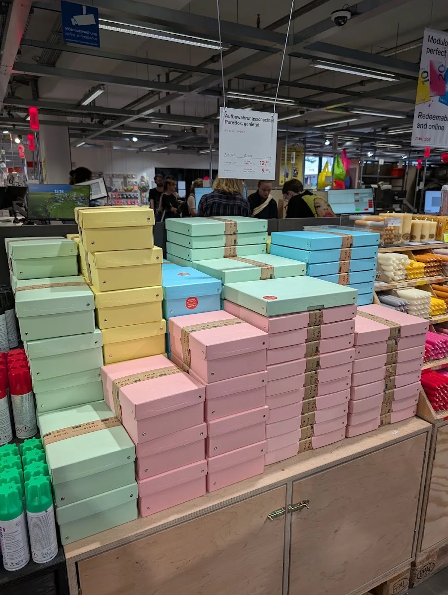 Modulor – Möbelgeschäft in Berlin
