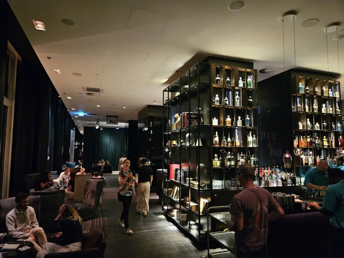 Rooftop One Bar Berlin-Upper West – Bar in Berlin