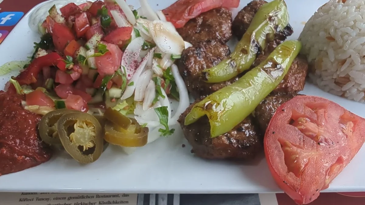 Köfteci Tuncay Stuttgart – Türkisches Restaurant in Stuttgart Zuffenhausen, Baden-Württemberg
