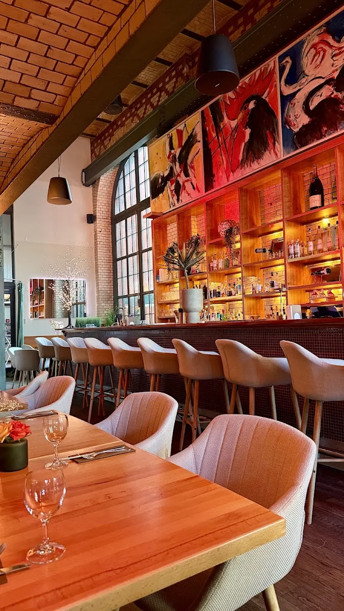 Restaurant Umspannwerk Ost – Bar in Berlin