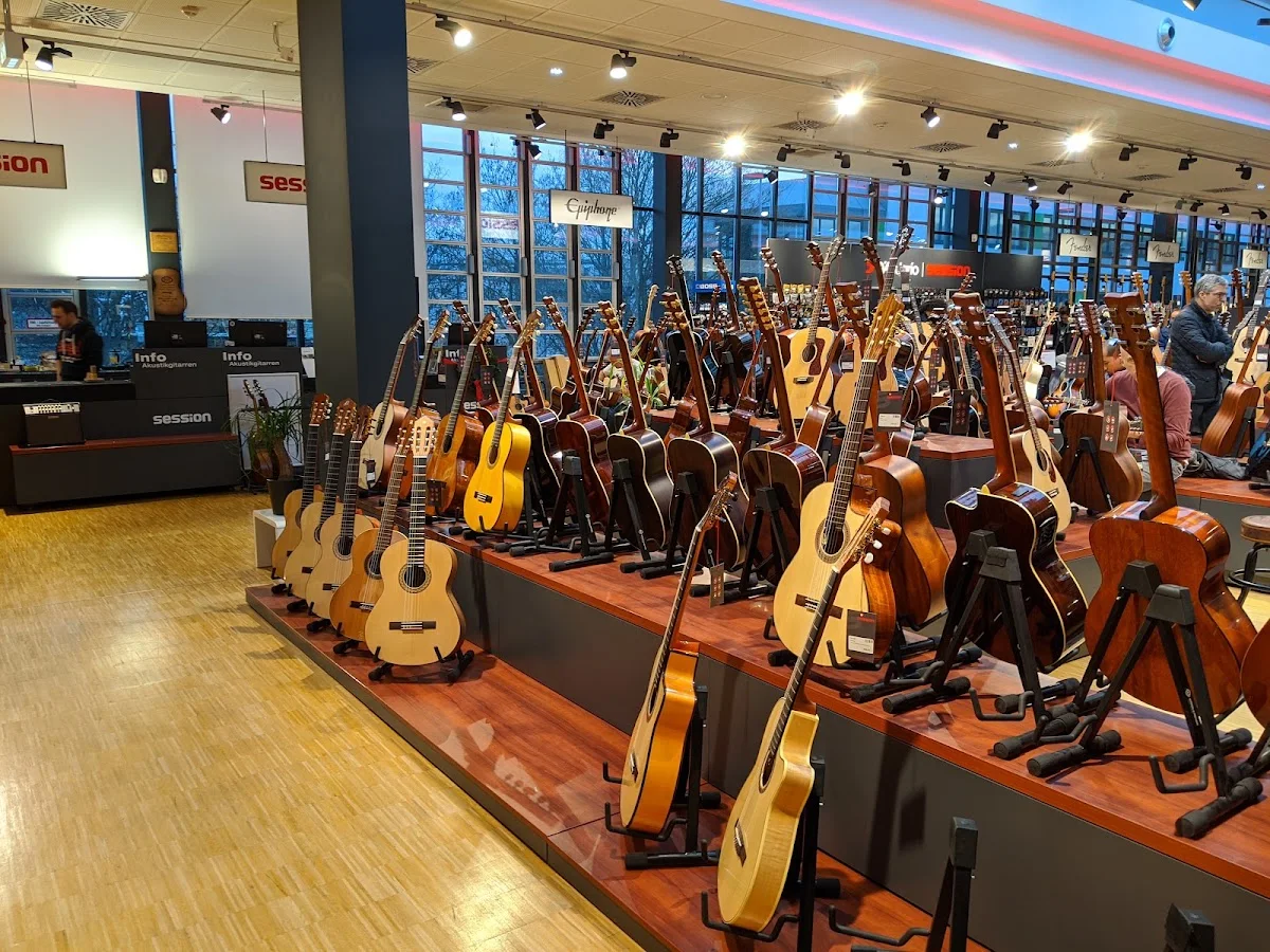 session - Das Musikhaus - Frankfurt – E-Gitarre in Frankfurt am Main, Hessen