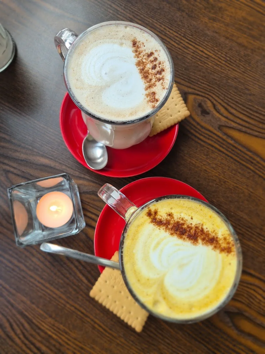 Herr von Butterkeks – Cappuccino in Osnabrück, Niedersachsen