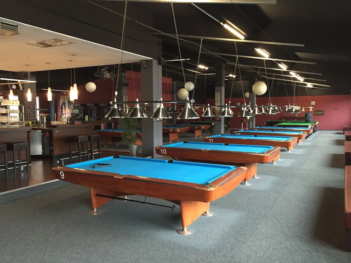 Straight Pool - Billard Cafe – Vom Inhaber in Gießen, Hessen