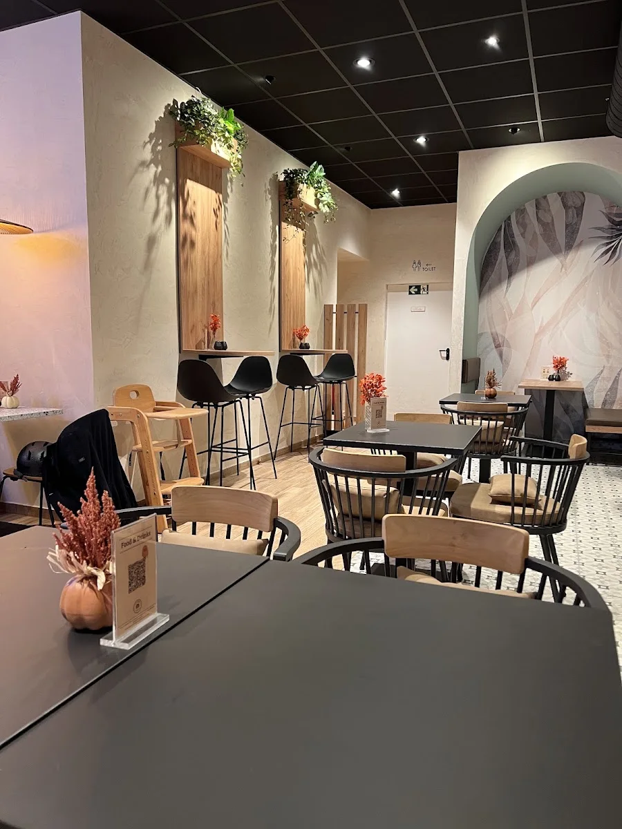EAT KUMPIR – Atmosphäre in Köln, Nordrhein-Westfalen
