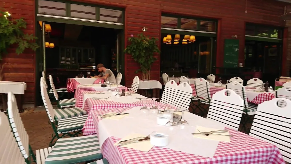 Fischerhütte am Schlachtensee – Atmosphäre in Berlin