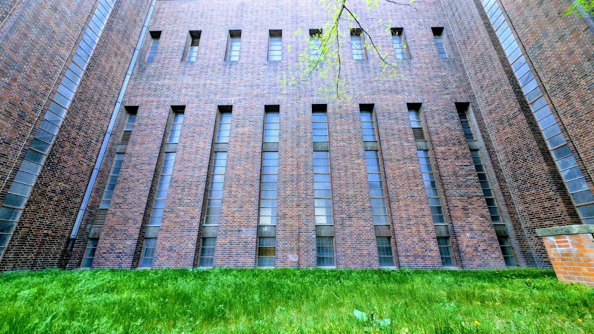 BEW Berliner Energie und Wärme GmbH, Heizkraftwerk Klingenberg – Besucherfoto: Max Gold in Berlin