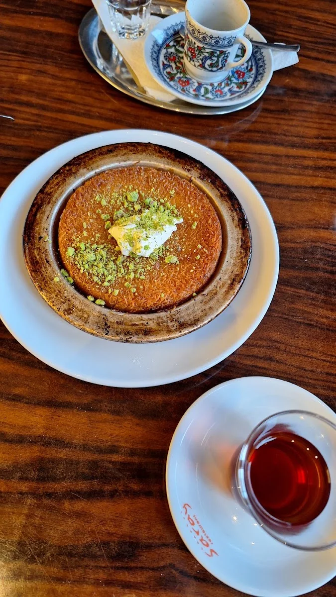 Saray – Kunafa in Berlin