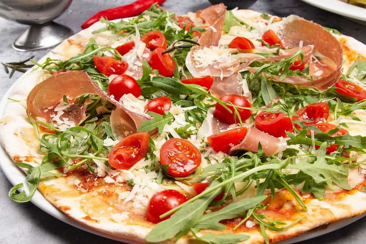 Grand Bar Cafe Restaurant Bar – Essen und Trinken in Berlin