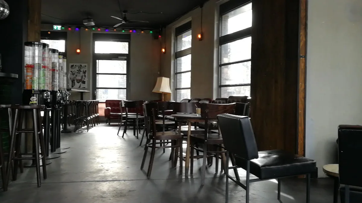the CASTLE Pub Berlin – Bar in Berlin