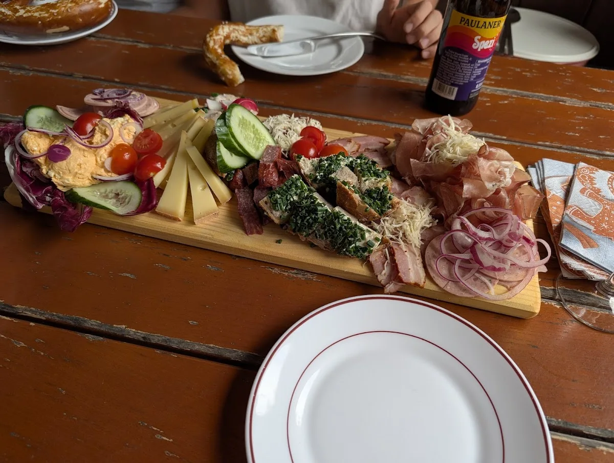 Waldheim Gräfelfing des Evangelischen Handwerker-Vereins München – Biergarten in Gräfelfing, Bayern