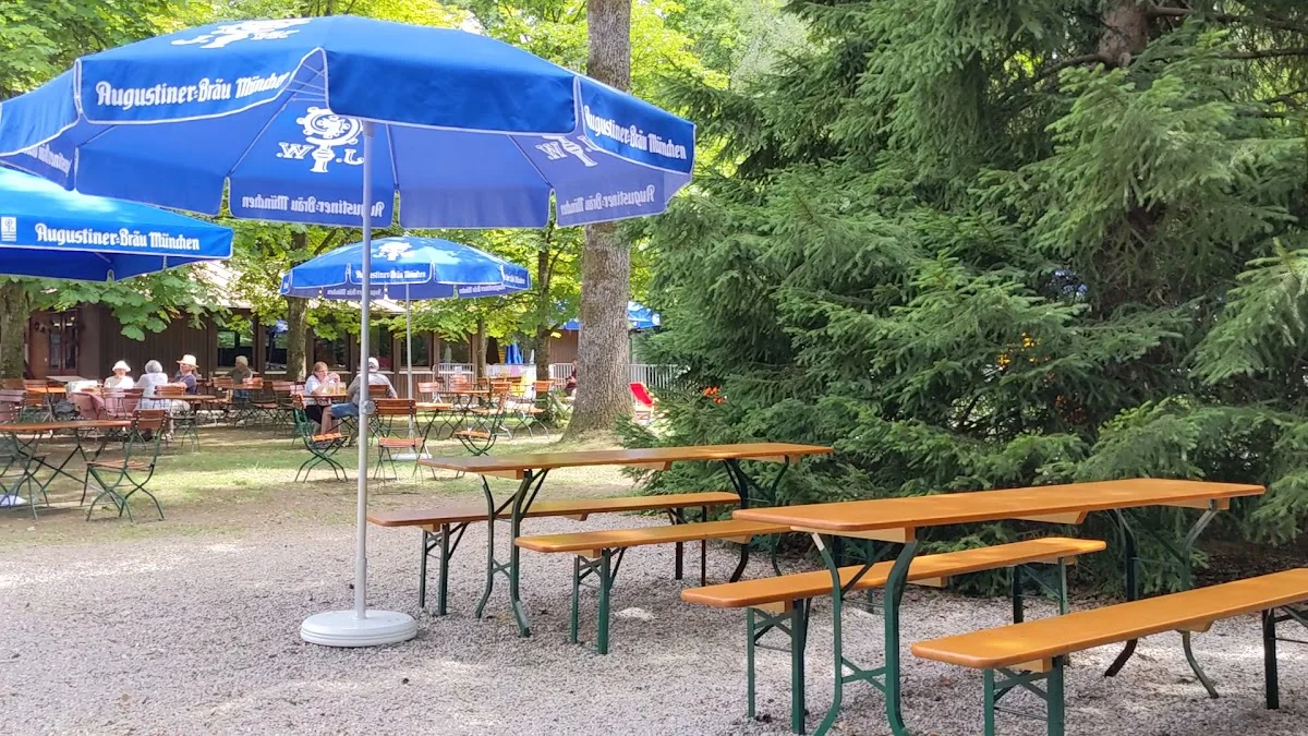 Waldheim Gräfelfing des Evangelischen Handwerker-Vereins München – Biergarten in Gräfelfing, Bayern