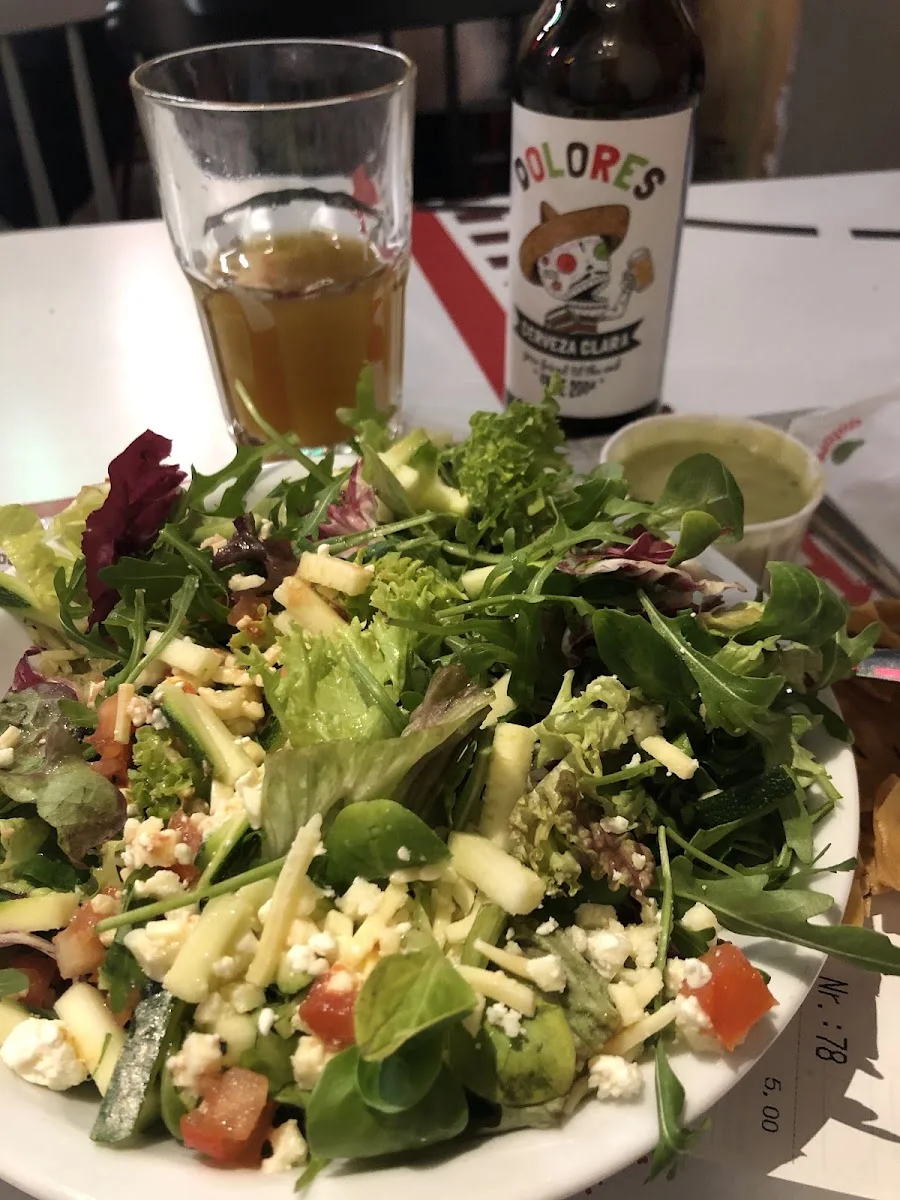 Dolores Mitte – Salat in Berlin