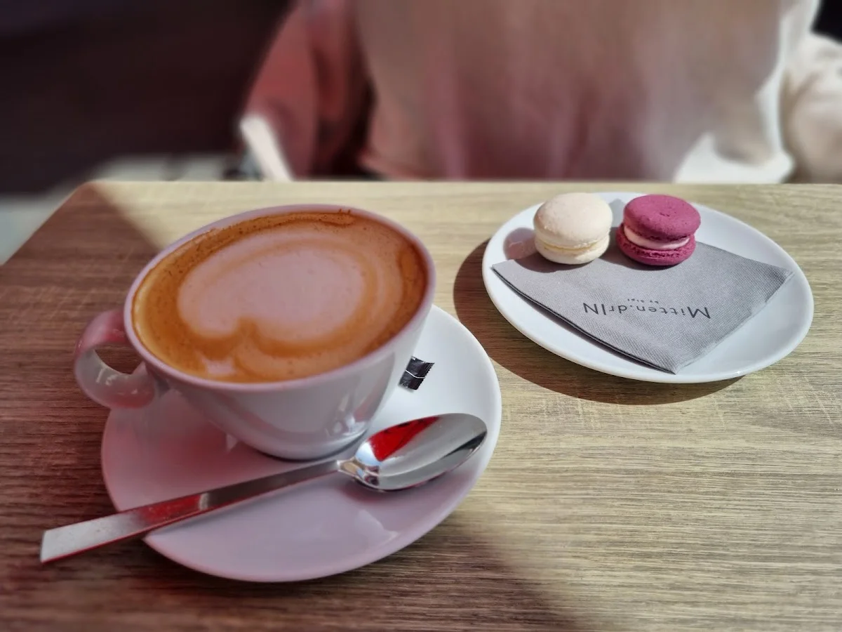Mitten.drIN by Sipl – Cappuccino in Ingolstadt, Bayern