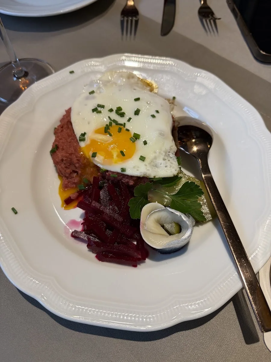 Restaurant - Hamburger Elbspeicher – Labskaus in Hamburg