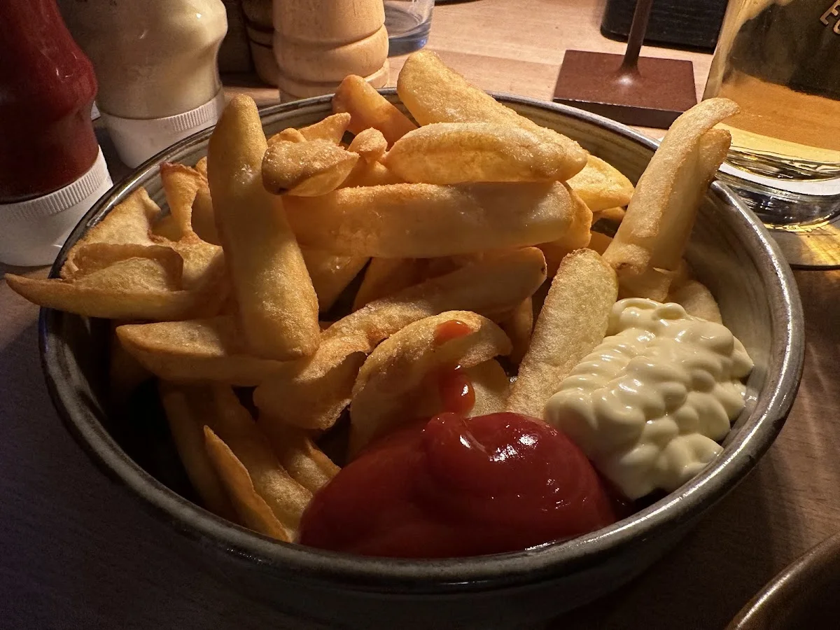 Asam Schlössl – Pommes frites in München, Bayern