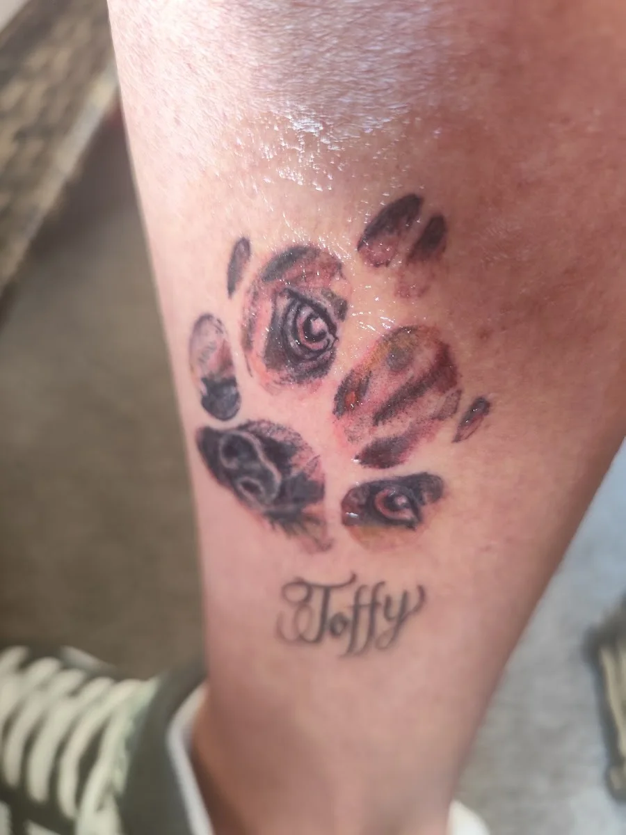 Tattoo Virus, Melanie Zareba – Besucherfoto: Brigitte Schmidt in Ratingen, Nordrhein-Westfalen