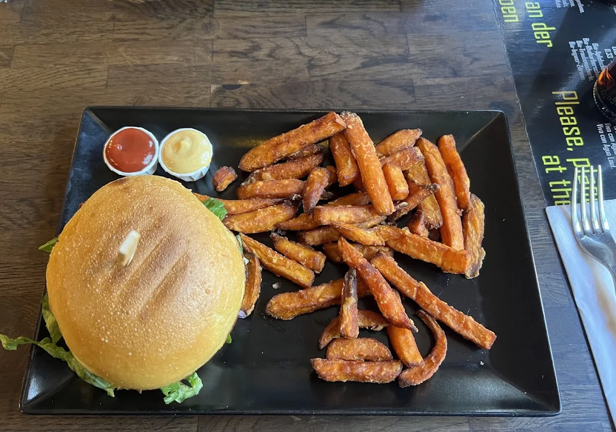 Schlossburger – Pommes frites in Brühl, Nordrhein-Westfalen