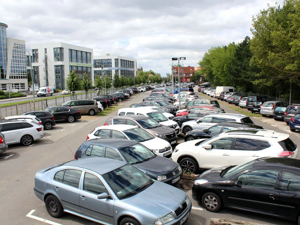 alternativ parken Berlin (am Flughafen BER / Flughafen Berlin Brandenburg Willy Brandt) – Parkplatz in Schönefeld, Brandenburg