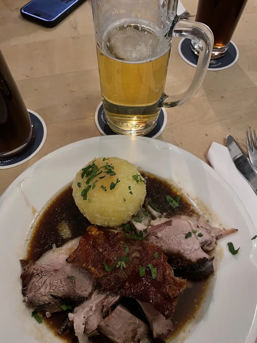 Bratwurstherzl – Sauerkraut in München, Bayern