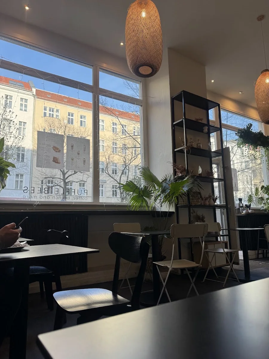 Puffle Bees – Ortam in Berlin