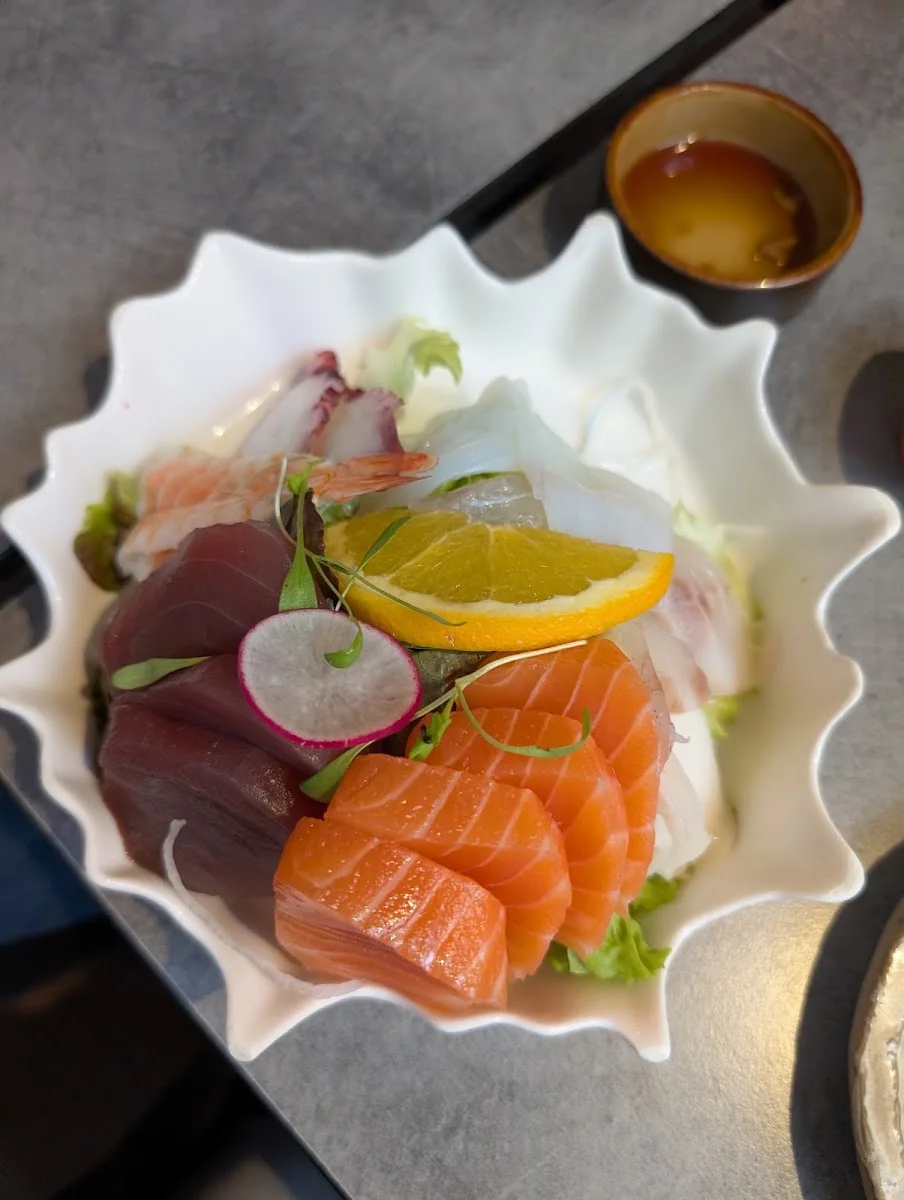 QQ Sushi Lounge Kanalstraße – Sashimi in Stuttgart, Baden-Württemberg