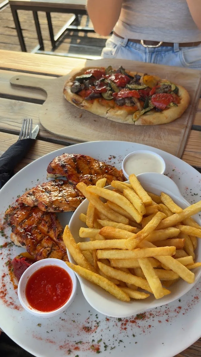 Spelunke Münster | Bar & Holzfeuergrill – Grillrestaurant in Münster, Nordrhein-Westfalen
