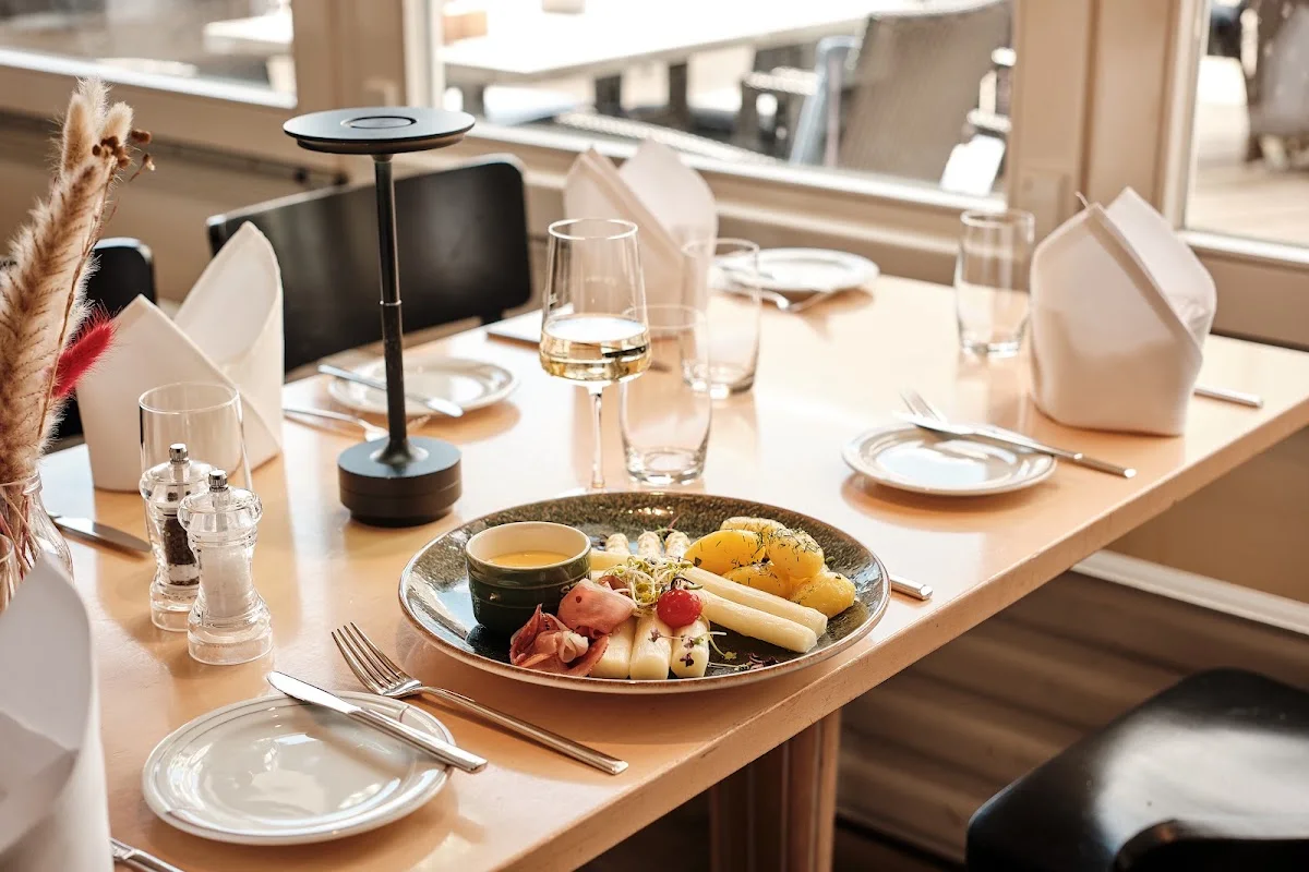HAUS AM SEE – Essen und Trinken in Köln, Nordrhein-Westfalen