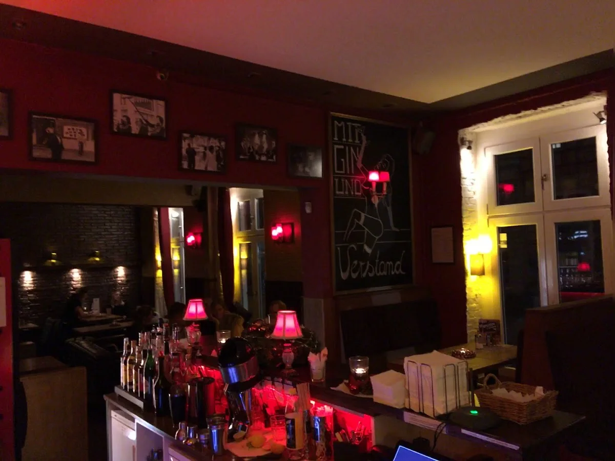 Lieblings Café Bar – Café in Hamburg