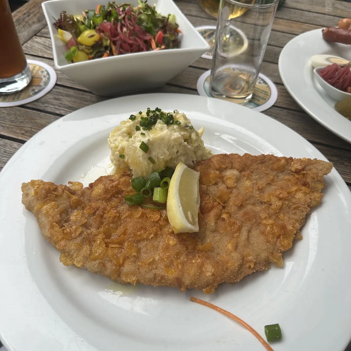 Treffpunkt Berlin "Alt-Berliner Kneipe" – Schnitzel in Berlin