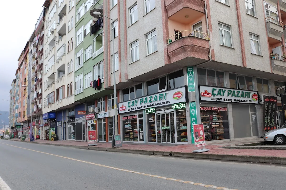 Çay Pazarı -Çaykur Çay Satış Mağazası – Sahibinin seçtikleri · Rize