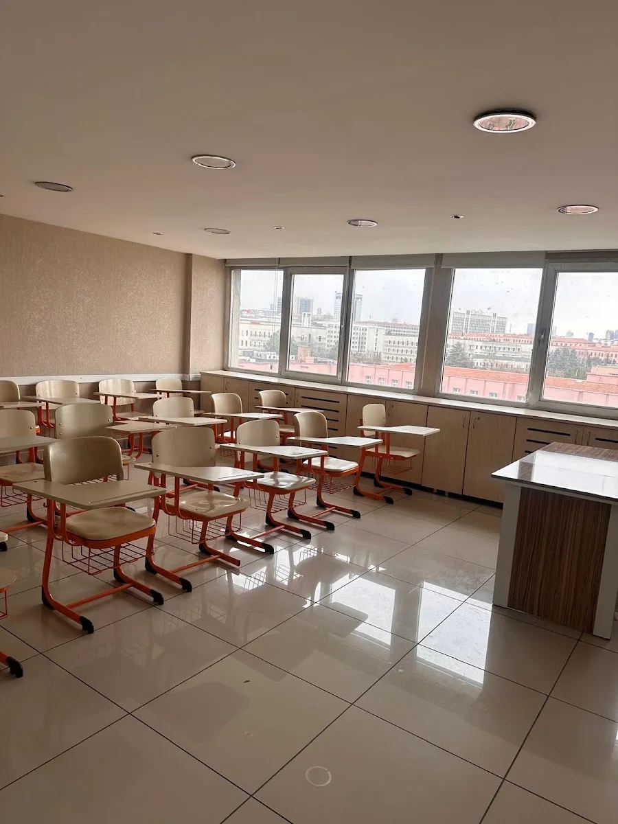 Active English Kızılay - Ankara Dil Kursu – Ziyaretçi fotoğrafı: ece şimşek · Kizilay, Ankara