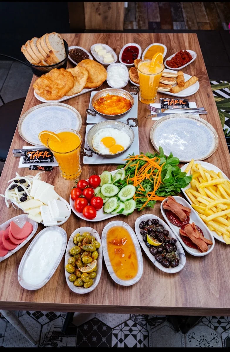 Takıl Brunch & Lounge – Sahibinin seçtikleri · Sanayi, Isparta