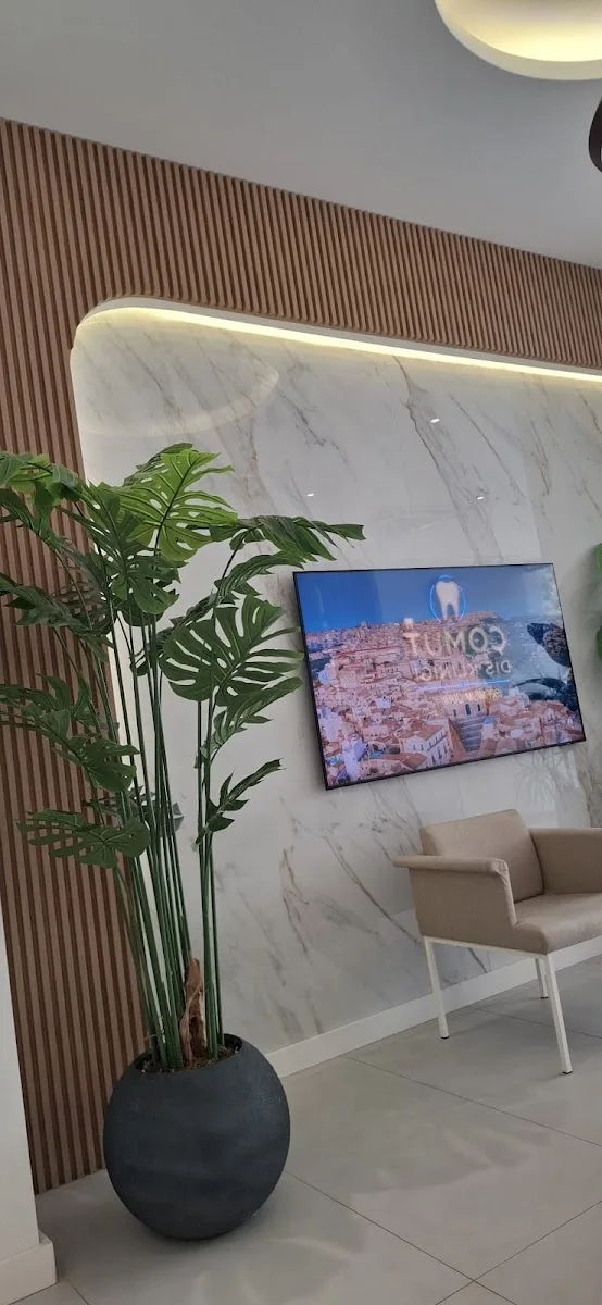 Çomut Ağız ve Diş Sağlığı Polikliniği – Ziyaretçi fotoğrafı: Yunus Gök · Kinikli, Denizli