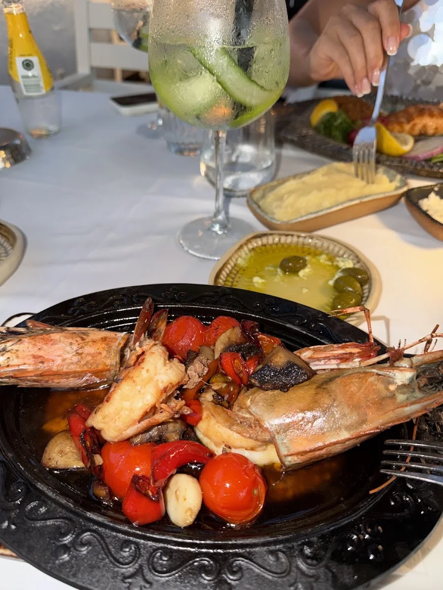 LİMAN RESTAURANT LOUNGE CLUB – Deniz Ürünleri · Side, Antalya
