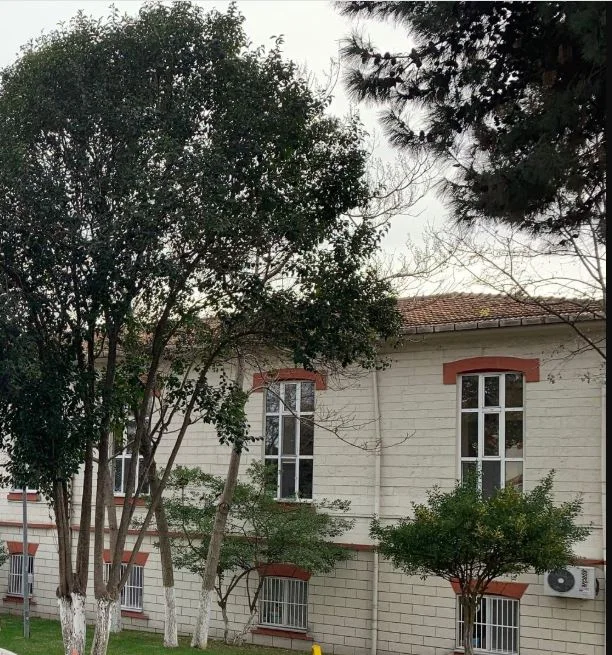 Özel Balıklı Rum Hastanesi Vakfı – Ziyaretçi fotoğrafı: Hasret MİRZA · Telsiz, İstanbul