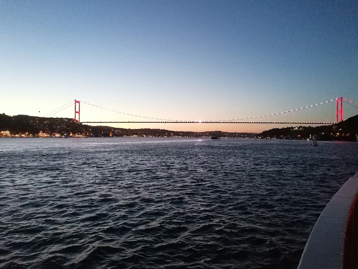 Boğaz Gezi | Teknede Mezuniyet | Yat Kiralama | Tekne Kiralama – Profil fotoğrafı · İstinye, İstanbul