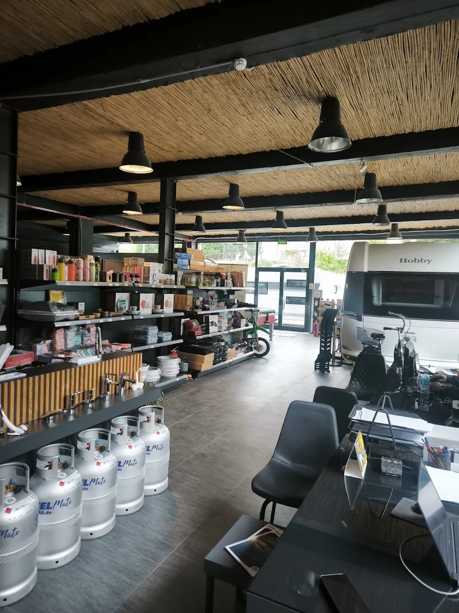 Agus Karavan – İç · Sanayi, İstanbul