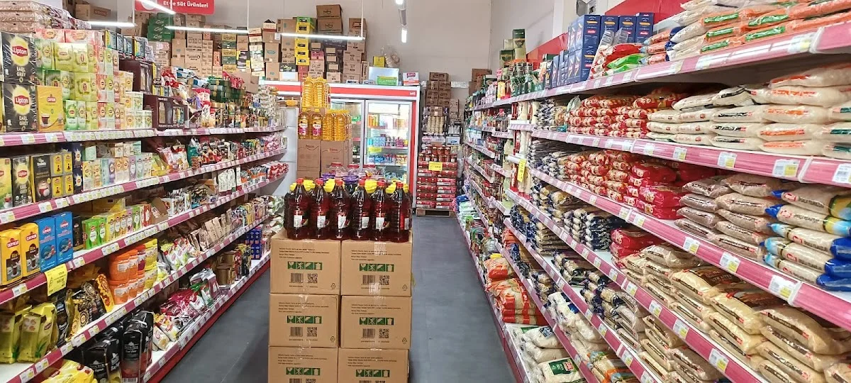 Efece Market – İç · Sanayi, Isparta
