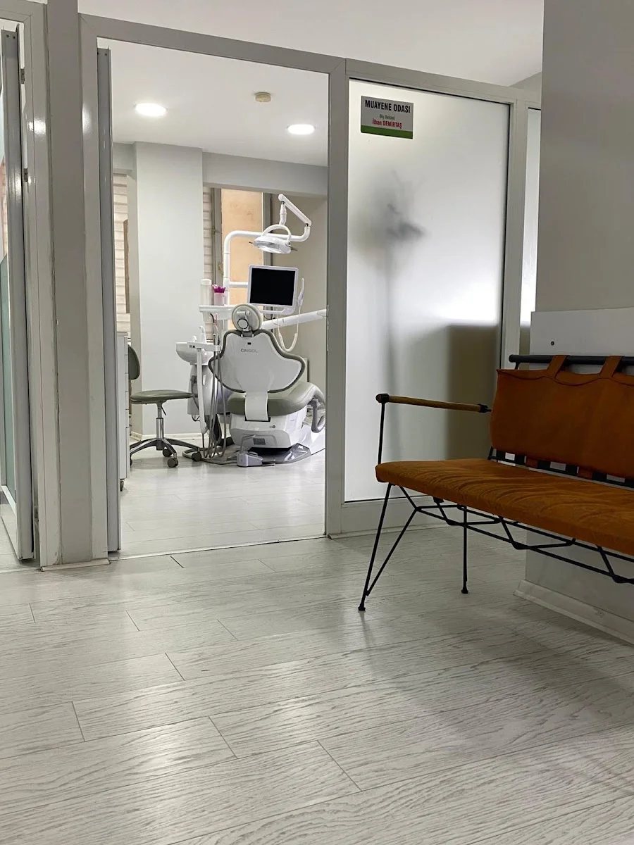 Adnan Coşkun Çayırova Diş Polikliniği – Ziyaretçi fotoğrafı: Yaşam GÜL · Çayirova, Kocaeli