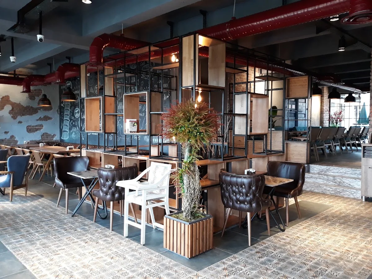 Caffè Del Marnero Pizza & Coffee – Ortam · Akçaabat, Trabzon