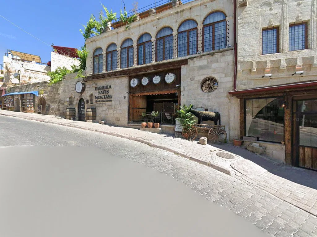 Efendi Şarap Evi-Kapadokya Şarapları- Winehouse-Şarap Tadımı ve Fabrika Satış Noktası – Street View ve 360° · Ürgüp, Nevşehir