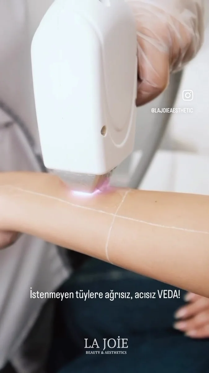 La Joie Beauty & Aesthetic – Sahibinin seçtikleri · Çarşi, Kocaeli
