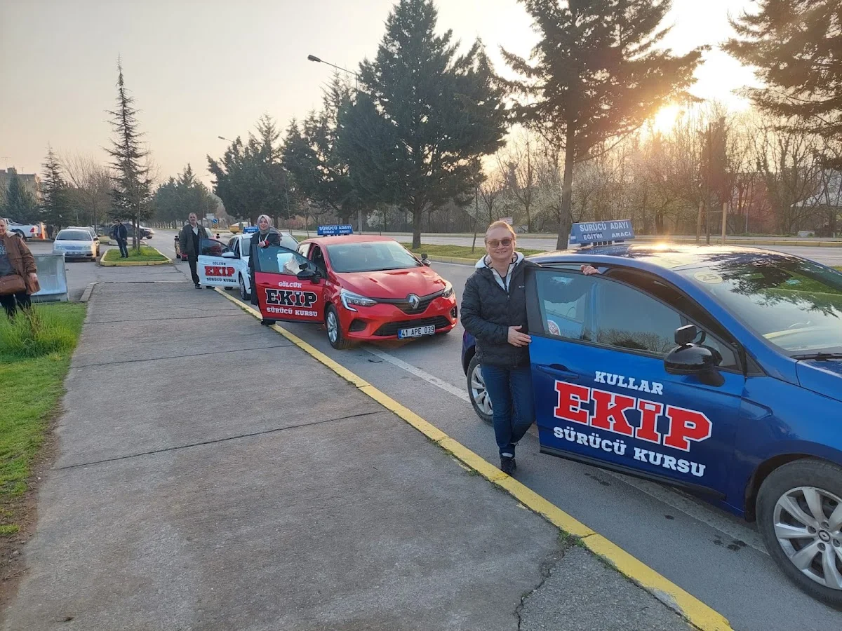 EKİP SÜRÜCÜ KURSU - Gölcük Sürücü Kursları – Sahibinin seçtikleri · Değirmendere, Kocaeli