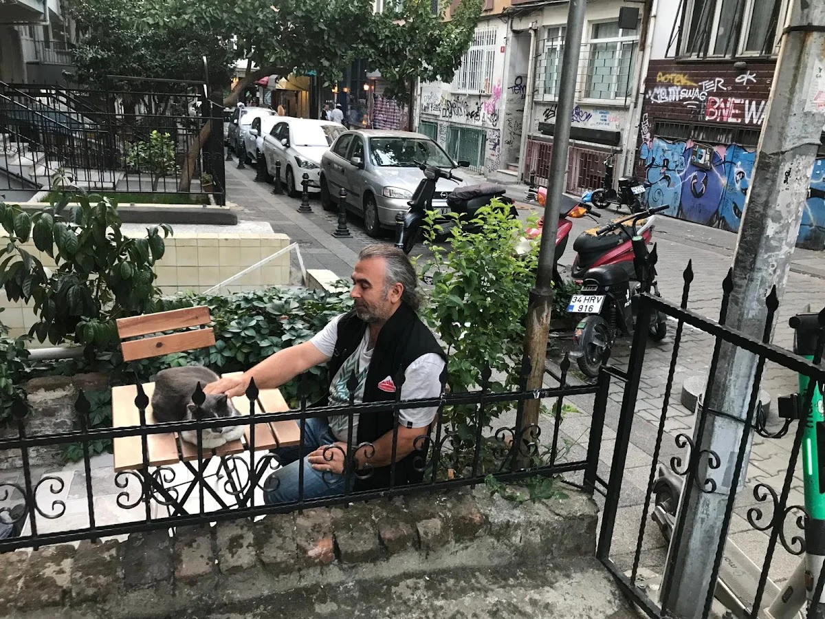 K2 Outdoor – Ziyaretçi fotoğrafı: Sönmez Erkaya · Caferağa, İstanbul