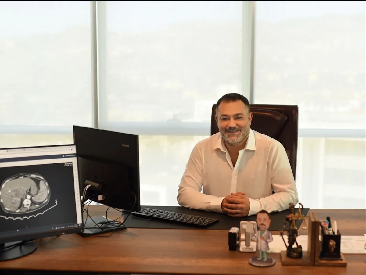 İzmir Genel Cerrah - Doç. Dr. Mutlu ÜNVER - Meme Kanseri - Karaciğer Kanseri - Kolon Kanseri - Mide Kanseri – Profil fotoğrafı · Manavkuyu, İzmir