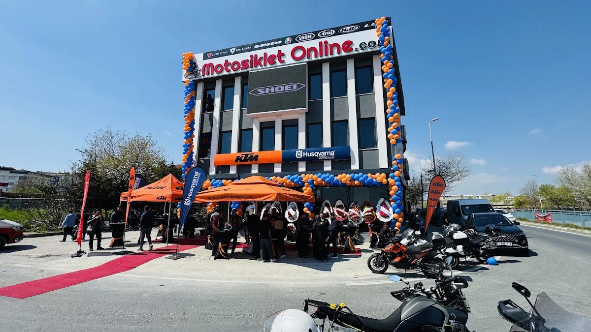 Motosiklet Online - Ekipman ve Aksesuar - KTM & Husqvarna Bayi - Servis – Tümü · Gümüşpala, İstanbul