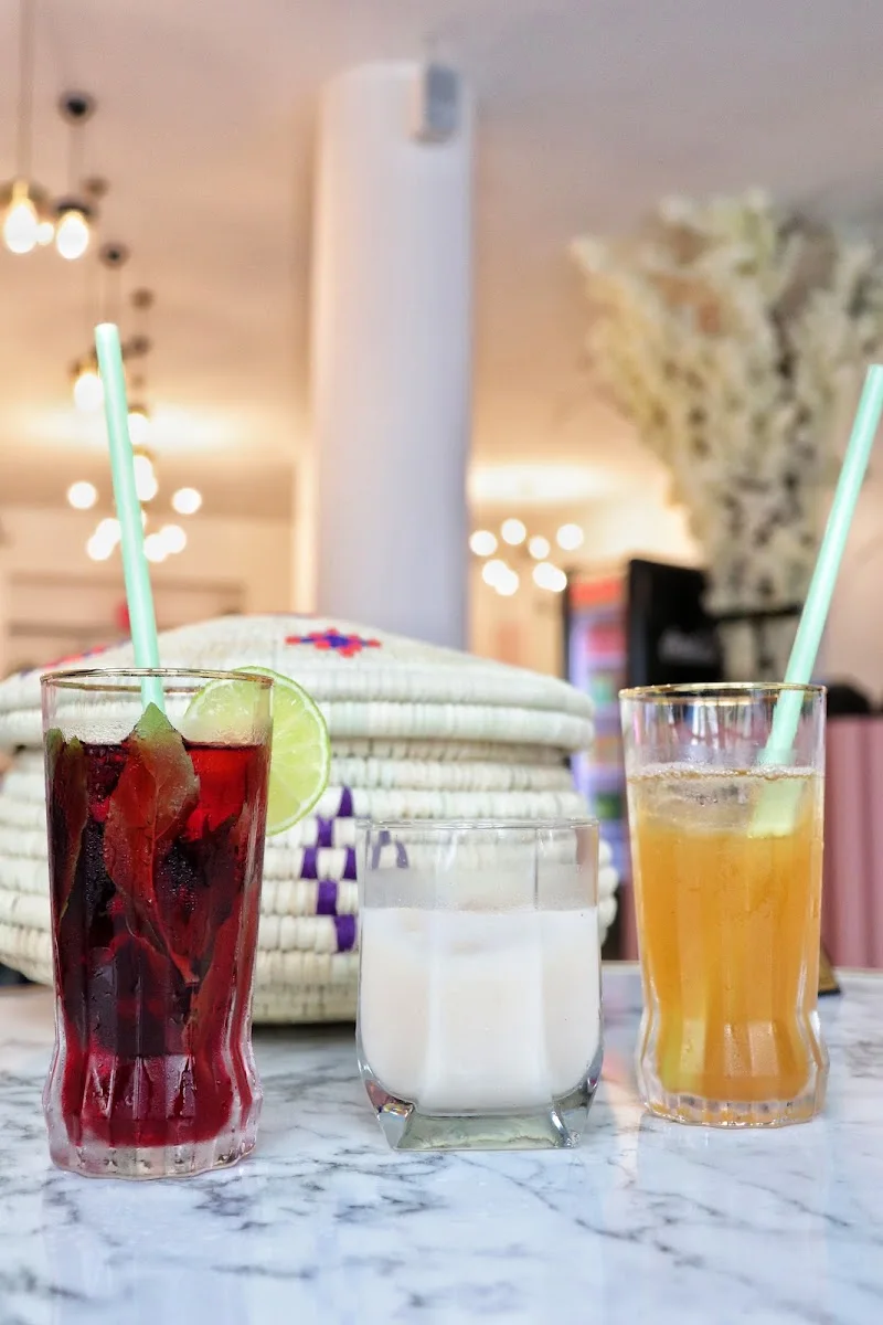 Kara Lounge Restaurant – Meyve Suyu · Kemankeş, İstanbul