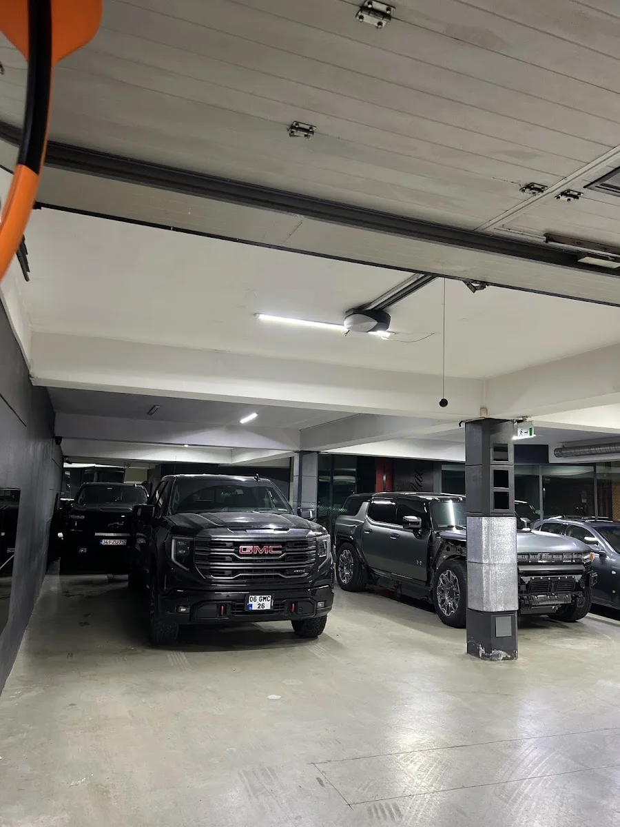 Cadillac Türkiye Yetkili Servis – Ziyaretçi fotoğrafı: Uğur Kofan · İçerenköy, İstanbul