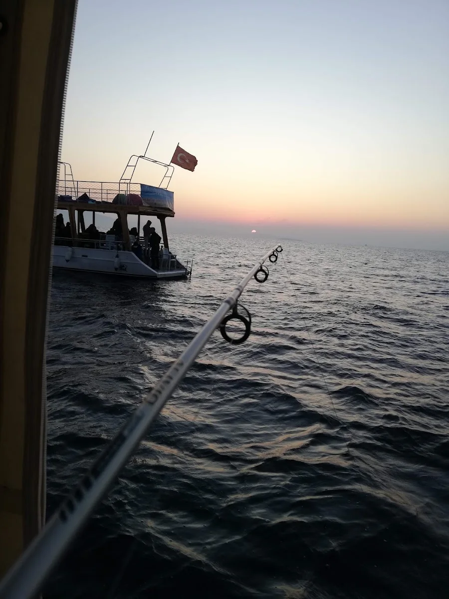 Çağlar Av Malzemeleri – Balık tutma · Kemeralti, İzmir